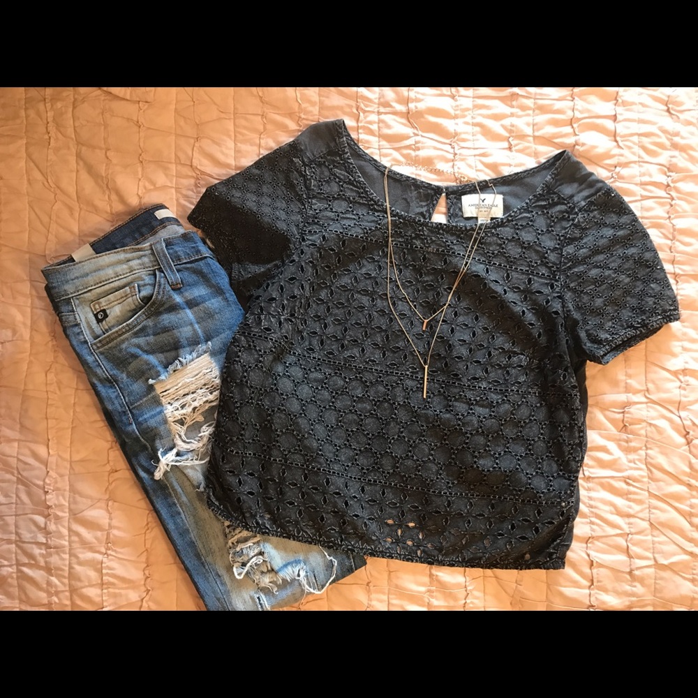 American eagle eyelet top