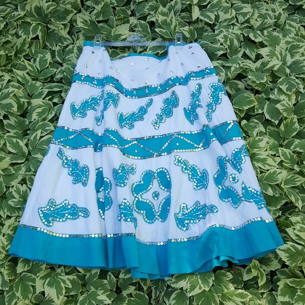 BCBG SKIRT WITH SEQUINS