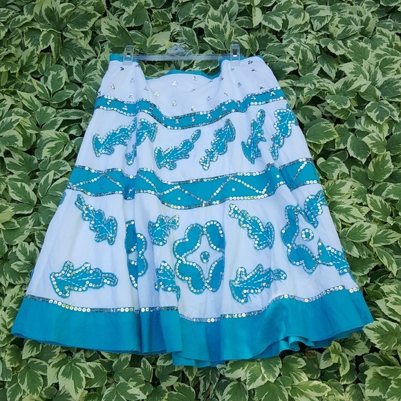 BCBG SKIRT WITH SEQUINS - Picture 1 of 5