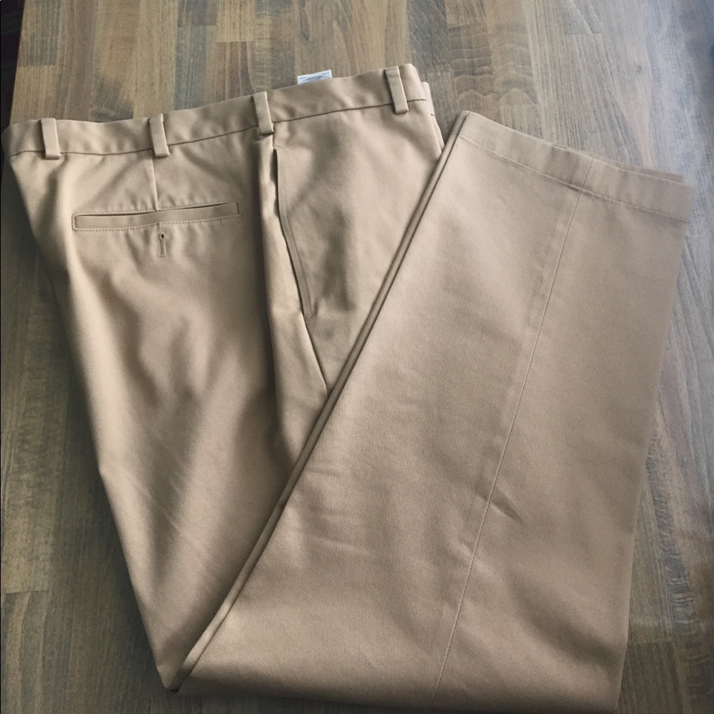 Brooks Brothers Khaki Advantage Chino Clark