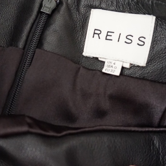 BUNDLED Reiss Black Leather Skirt - Picture 8 of 8