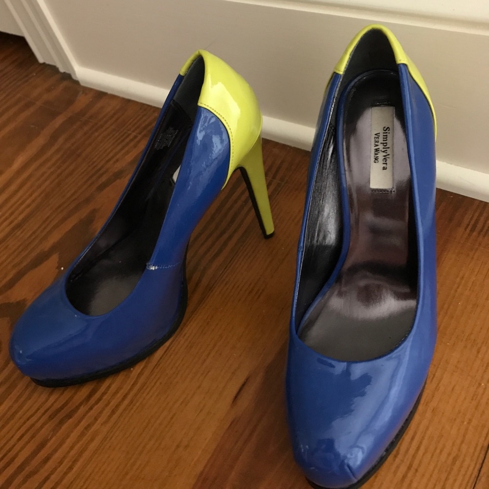 Vera Wang Heels blue and green