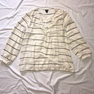 Striped blouse. Size 2XL. Torrid brand.