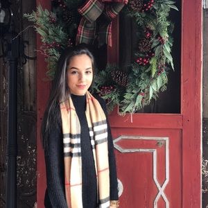 Meet your Posher, Ally