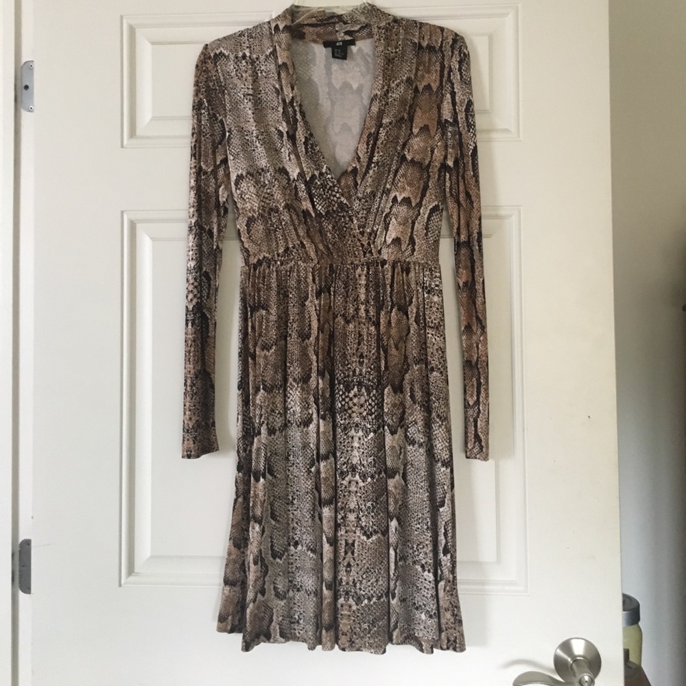 Leopard print dress never worn