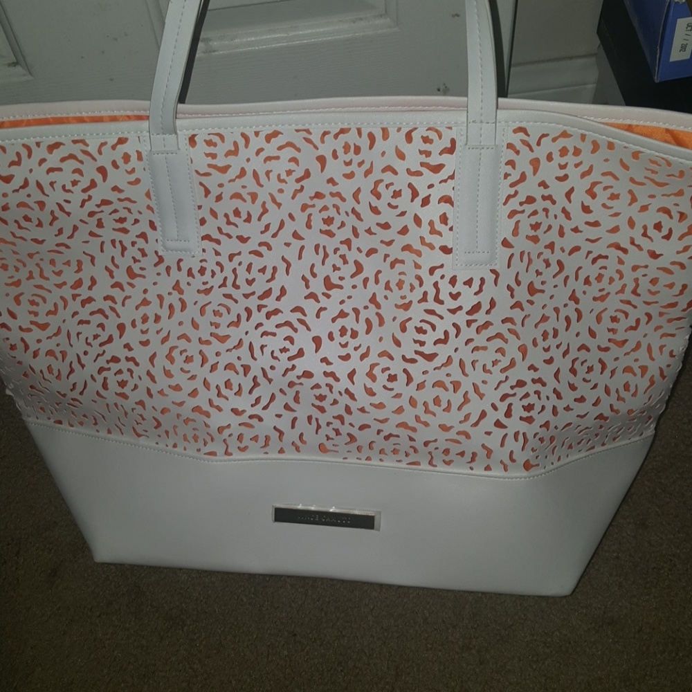 Tote