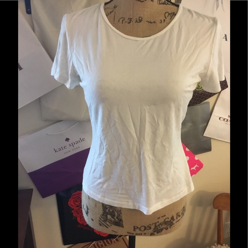 St John small cream colored Tshirt