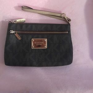 Michael Kors Wristlet