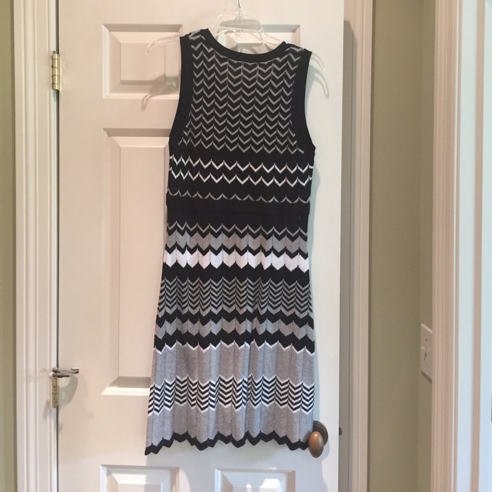 Black white knit dress - Picture 4 of 4