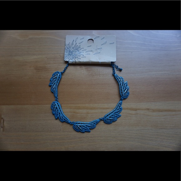 Blue metallic leaf necklace - Picture 1 of 1