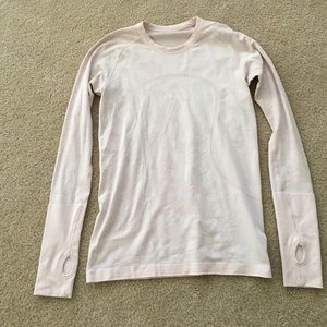 Lululemon long sleeve shirt