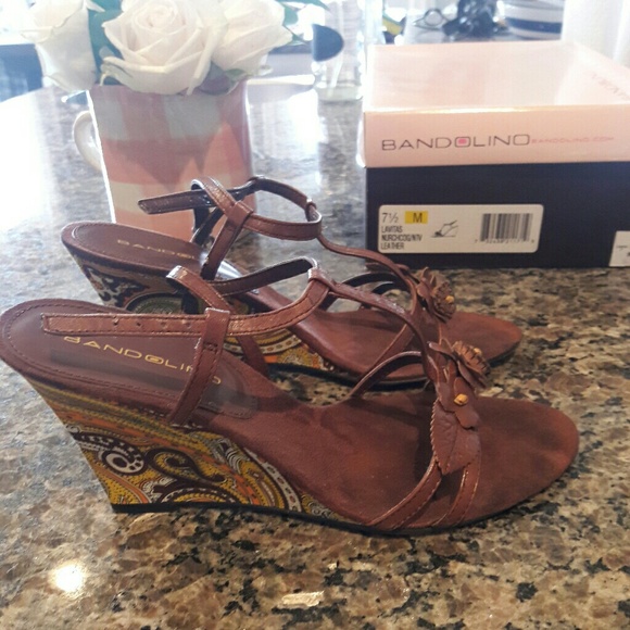 Bandolino Wedges-  Size 7.5 - Picture 1 of 6