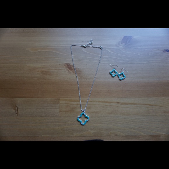 Turquoise Necklace and earring set - Picture 1 of 2