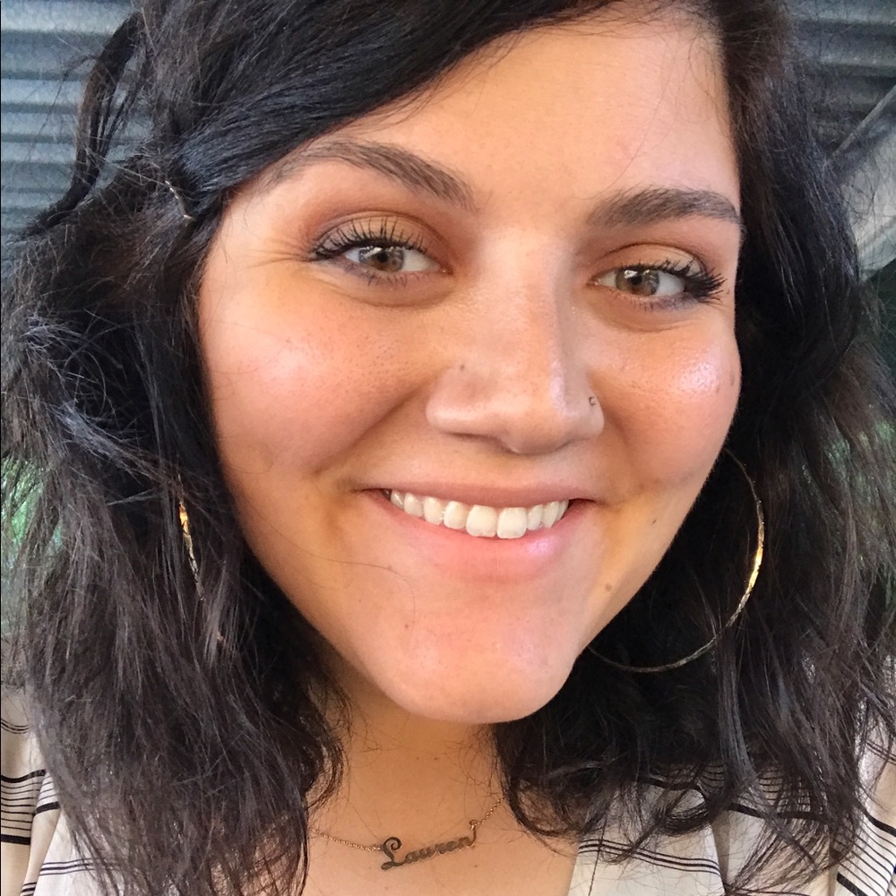 Meet your Posher, Lauren