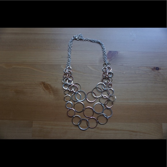 Circles statement necklace - Picture 1 of 3