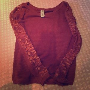 Free people lace sleeves /criss cross back