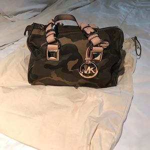 MK green camo small satchel