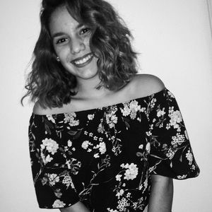 Meet your Posher, Mia