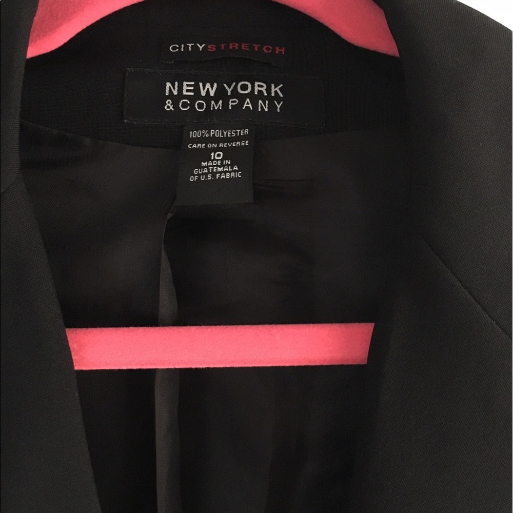 Blazer - Picture 2 of 2