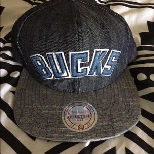 Mitchell &Ness NBA Milwaukee Bucks SnapBack