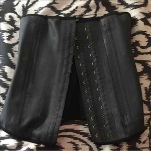 Ann chery waist trainer