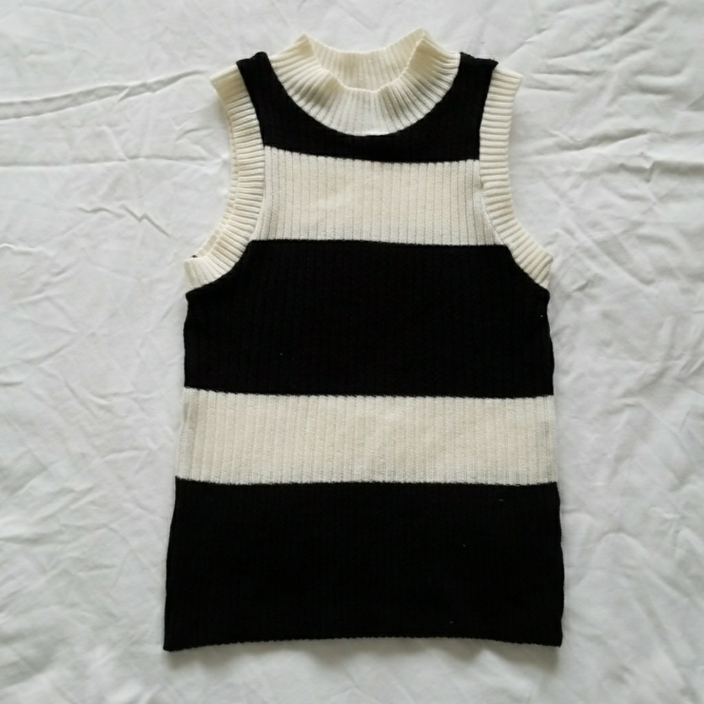 Knit short top