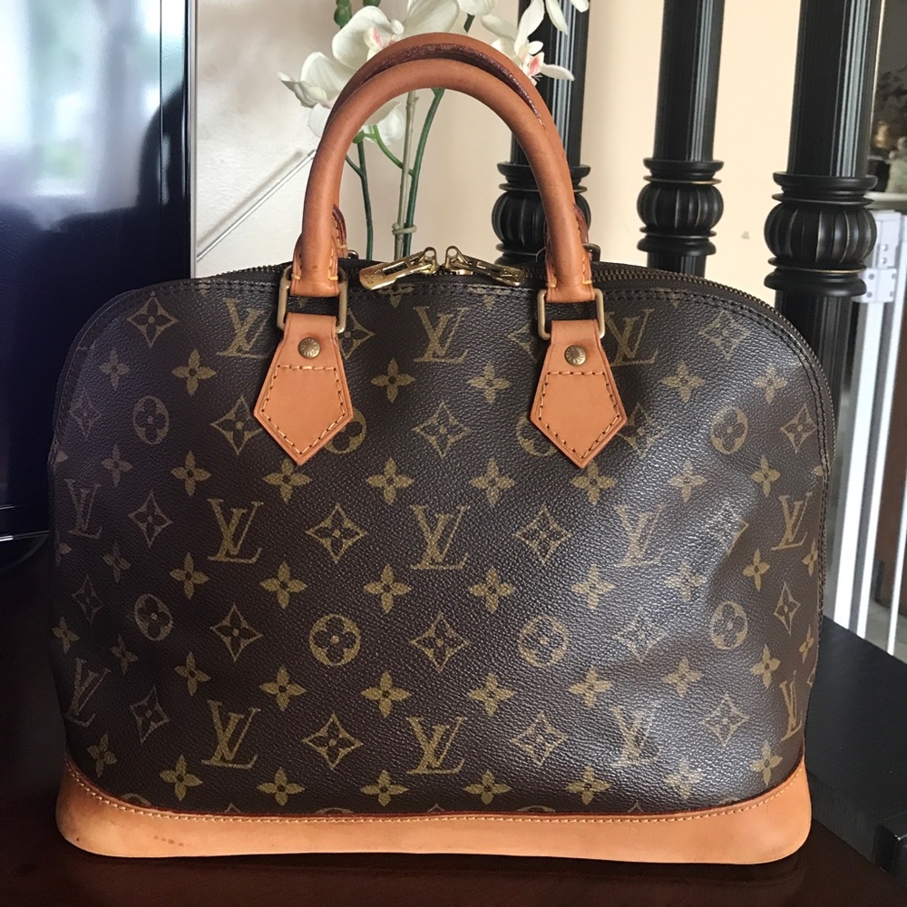 Authentic Louis Vuitton Alma PM