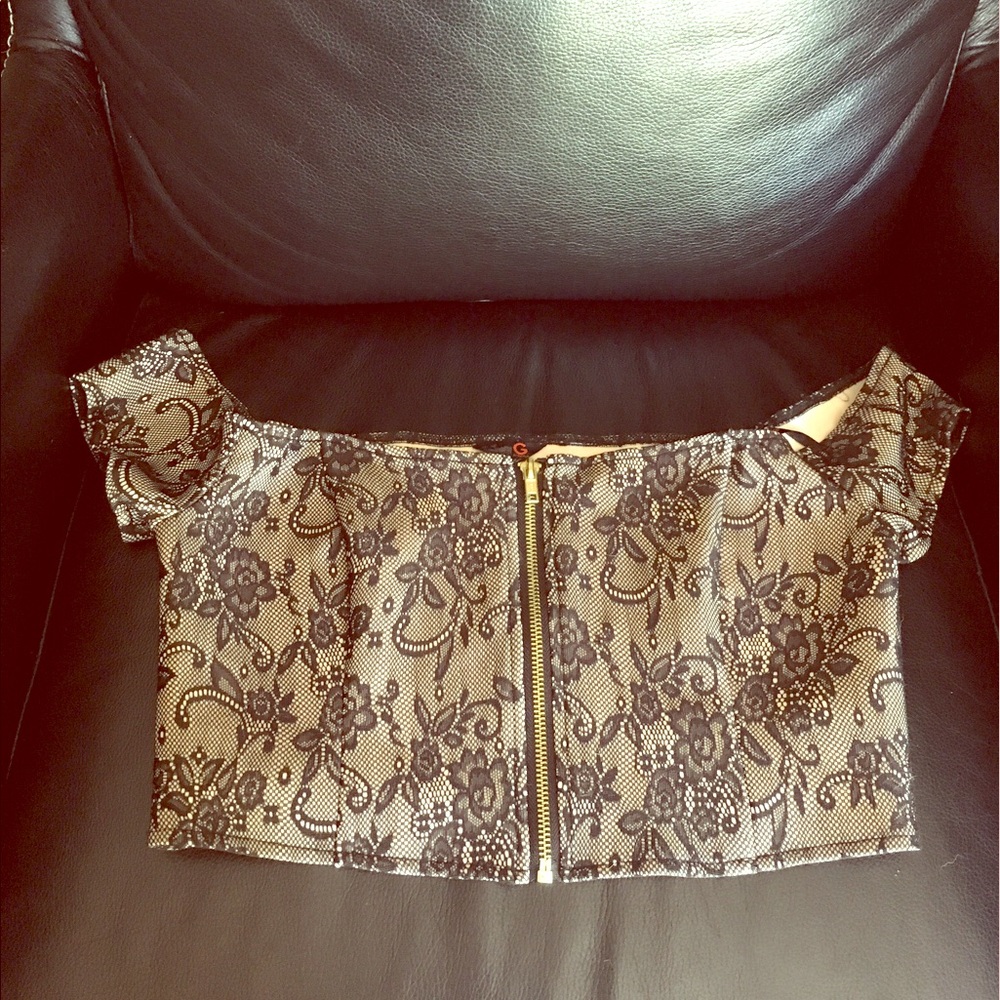 Floral Lace Guess Zip Crop top