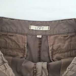 LOFT Khaki/Gray Cotton Shorts 4" Inseam Size 6