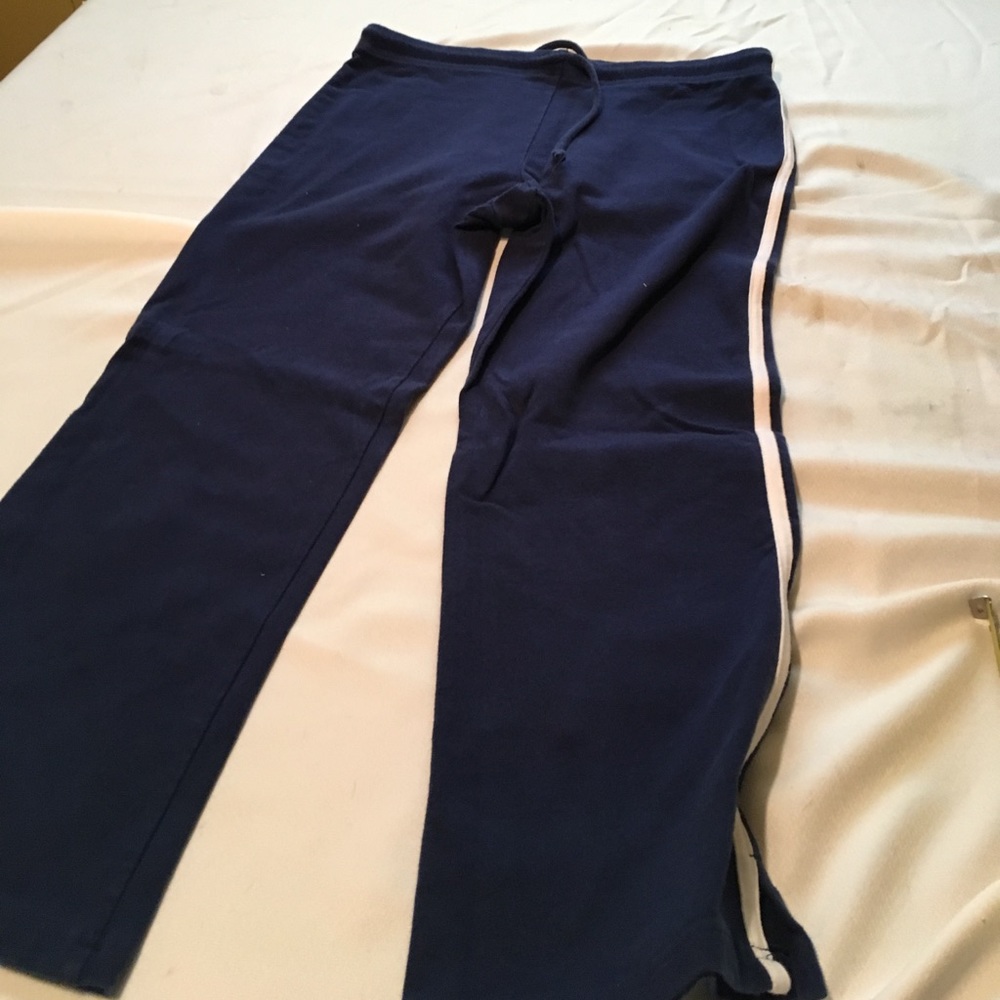 Women's athletic works capris size small