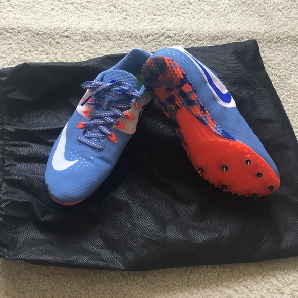 Nike track shoes - Picture 1 of 1