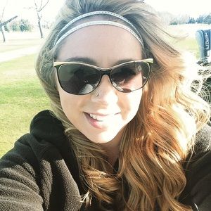 Meet your Posher, Kins