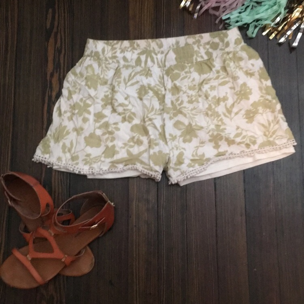 Floral patterned shorts