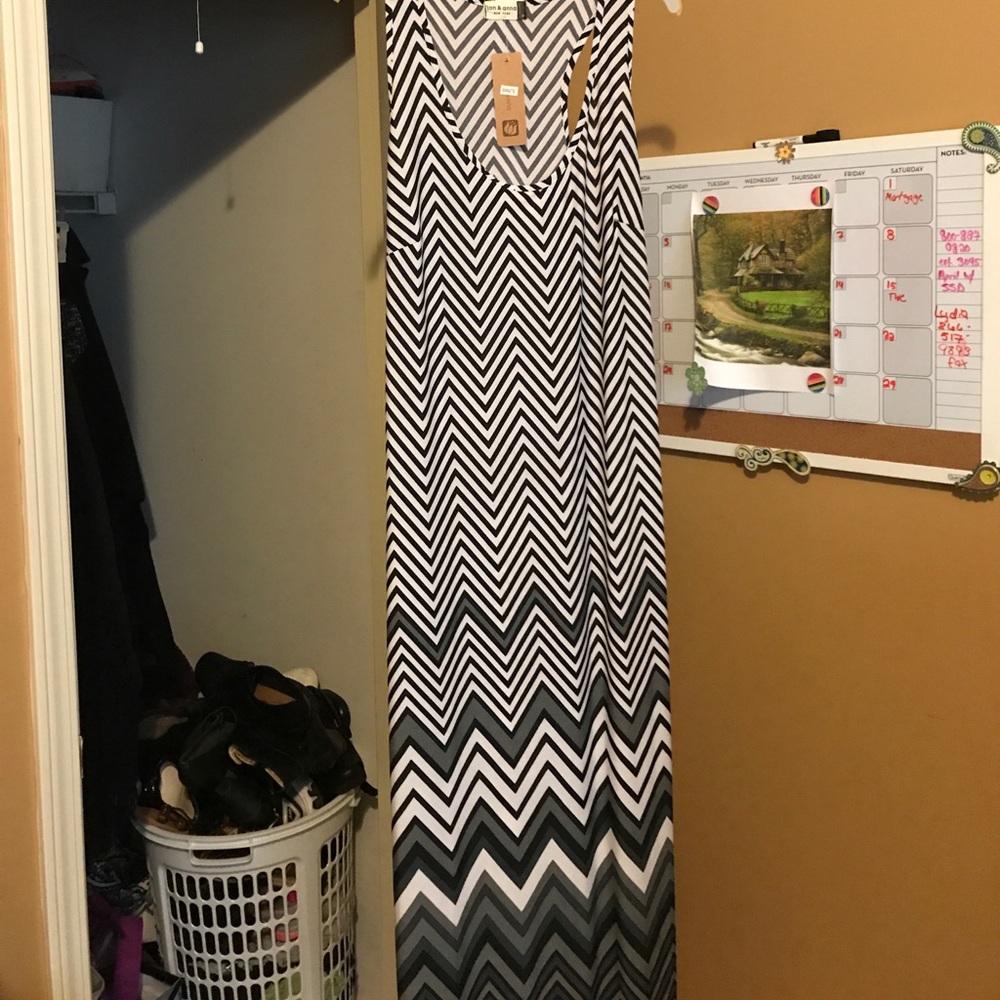 Jon & Ana Maxi Dress Size 1X
