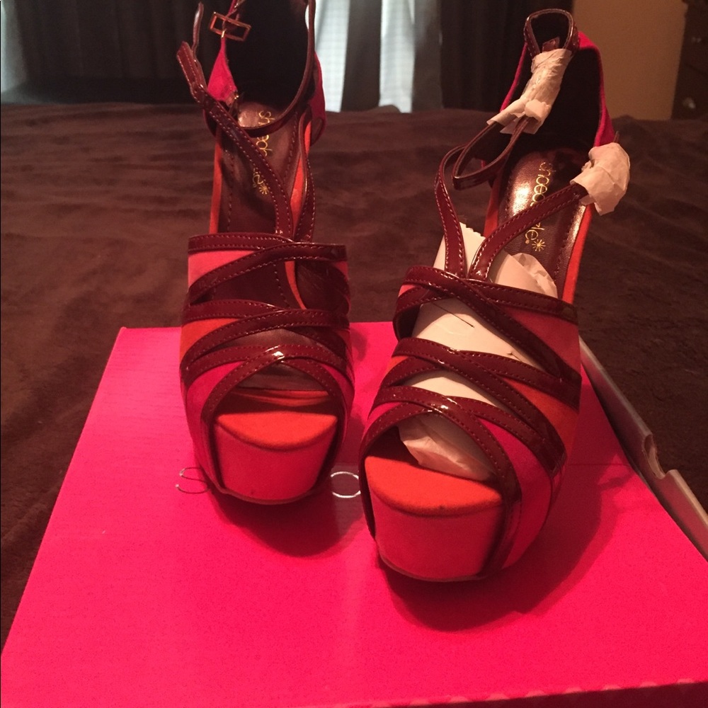 Shoe Dazzle heels