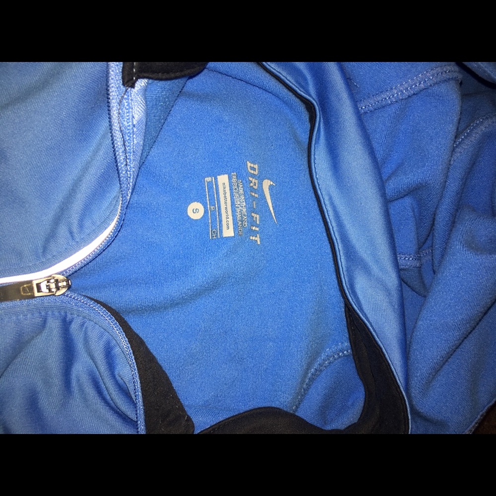 Nike jacket - Picture 2 of 4