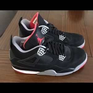 Air Jordan 4 Retro