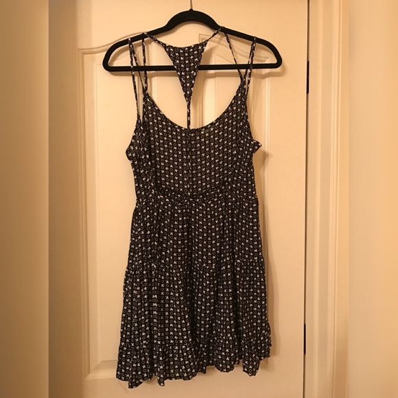 LF Black and White Dress - Picture 2 of 3