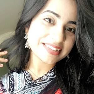 Meet your Posher, Fatima