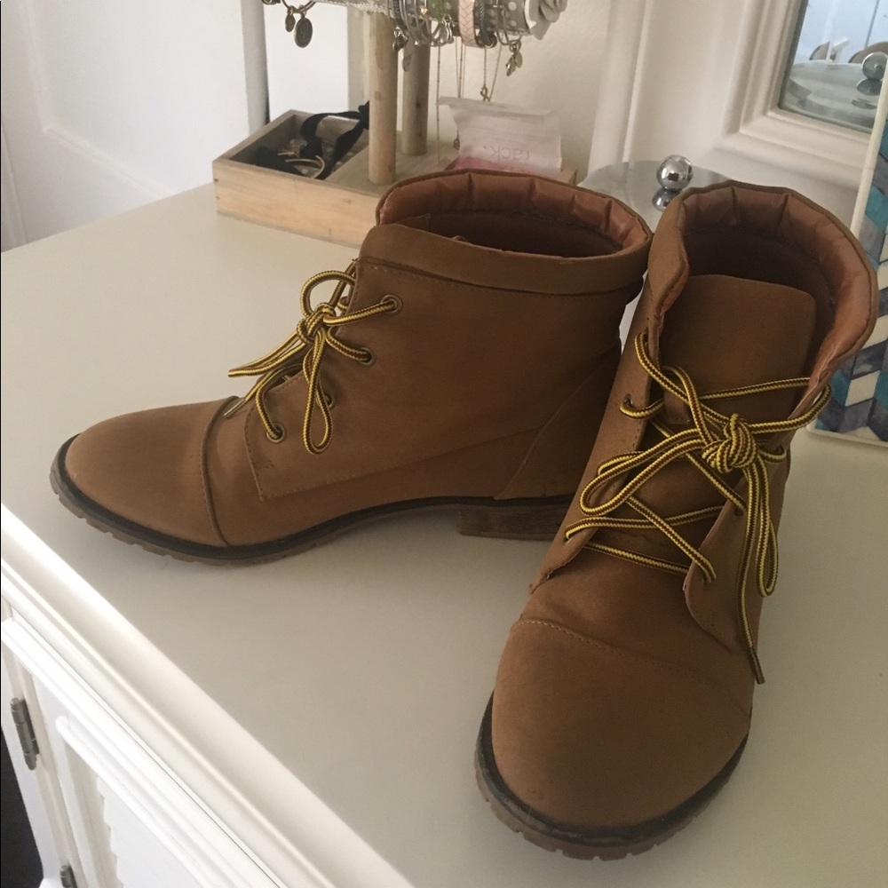 Steve Madden ASAP Timbos