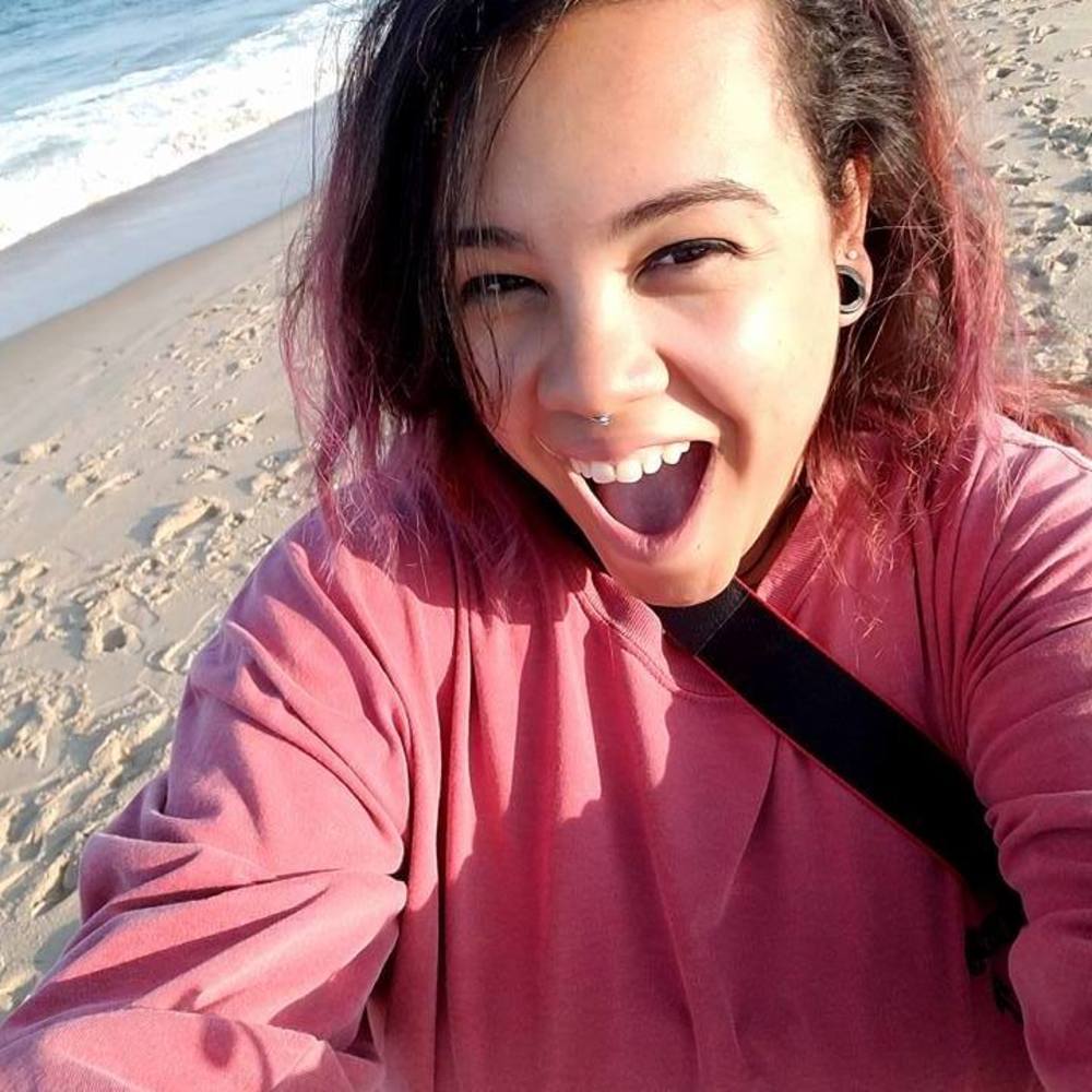 Meet your Posher, Dominique