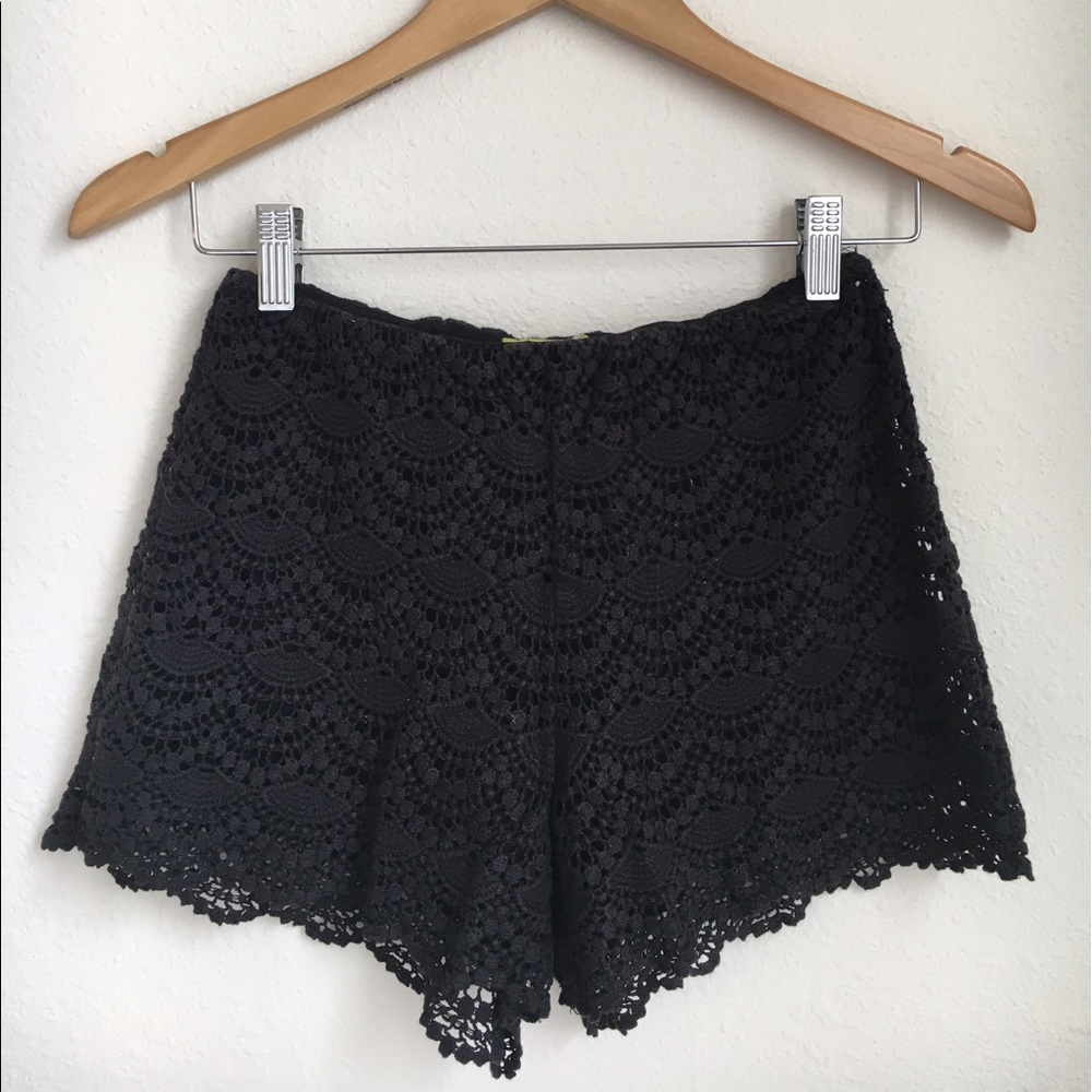 Gianni Bini Sekka Crotchet Shorts