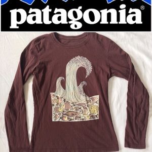 Patagonia women's fish print long sleeve tee.
