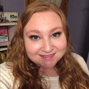 Meet your Posher, Emilie