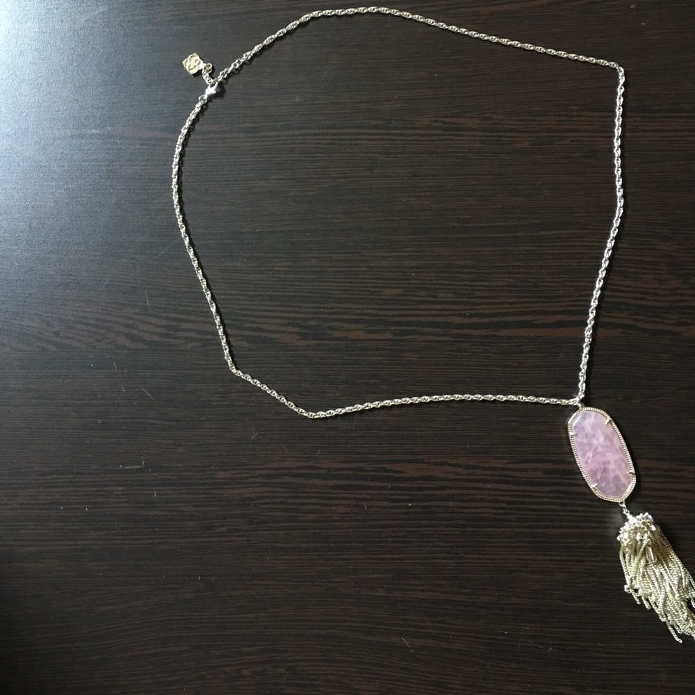 Kendra Scott necklace used very little