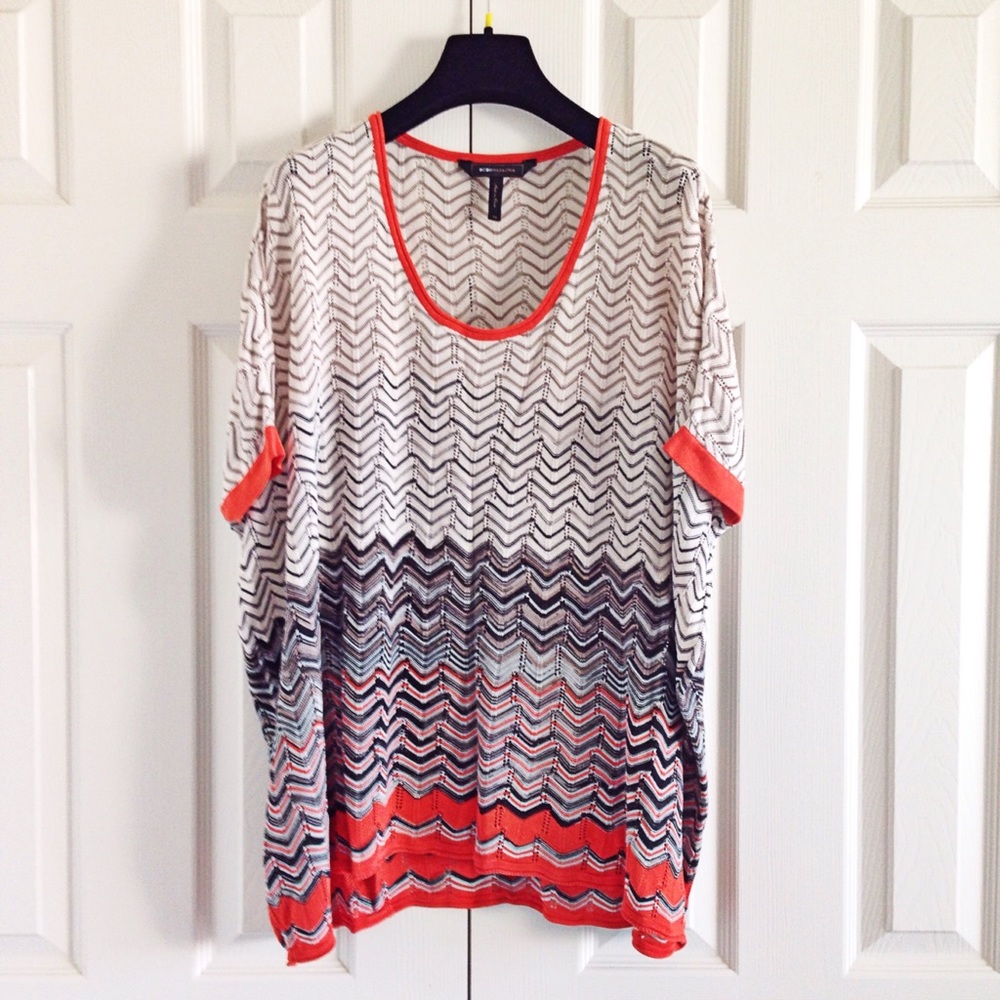 Bcbgmaxazria chevron poncho top