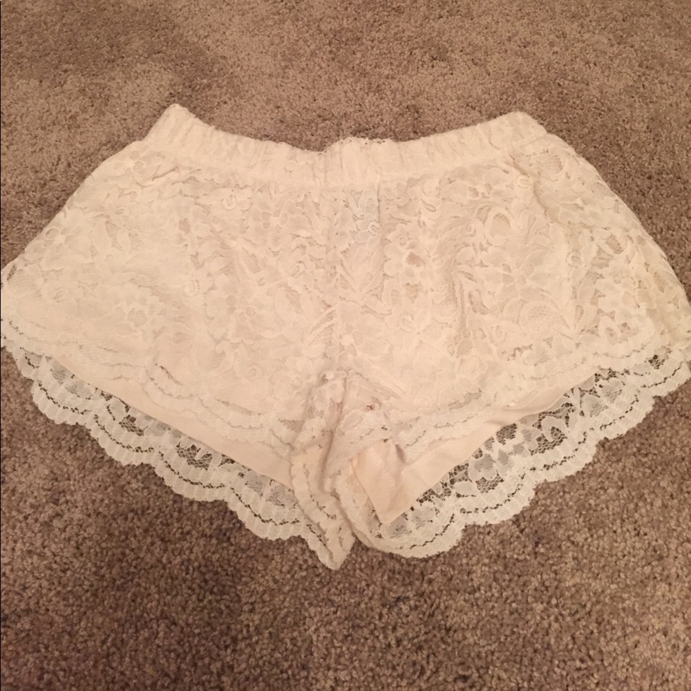 Flowy, white/cream, lacy shorts