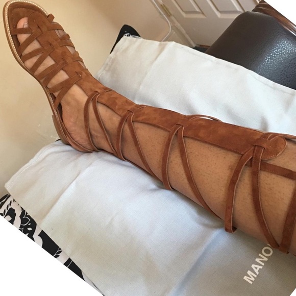 Manolo Blahnik thigh high gladiator sandals - Picture 2 of 5