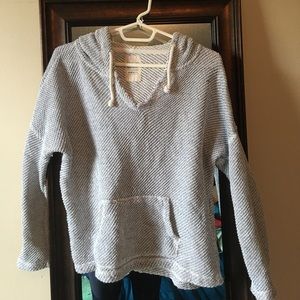 Woven sweatshirt