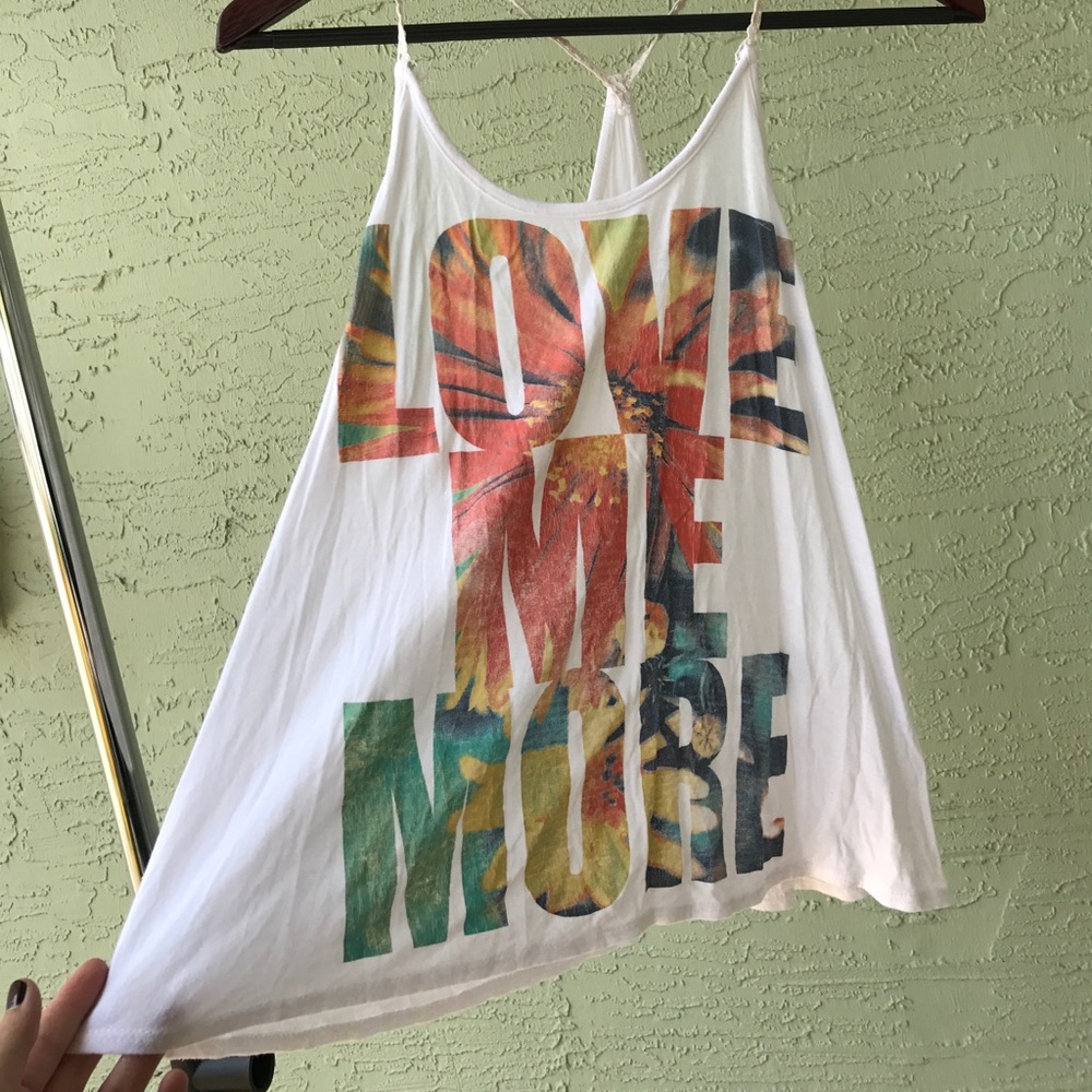 Basic Lose Summer Tank - Picture 2 of 4